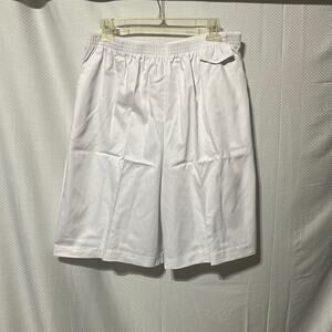 Blair white Large walking short pull on elastic waste style cotton polyester nwt